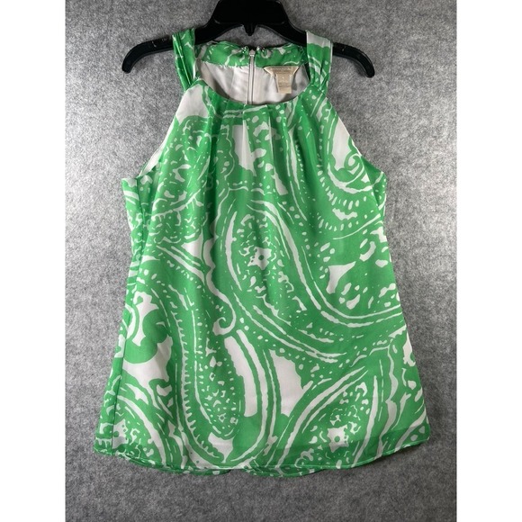 Banana Republic Tops - Banana Republic sleeveless top features a green and white paisley print Size 4